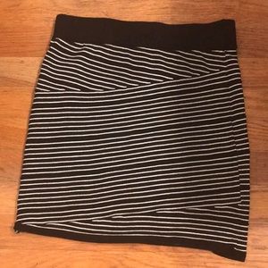 A BLACK & WHITE STRIPED PENCIL SKIRT